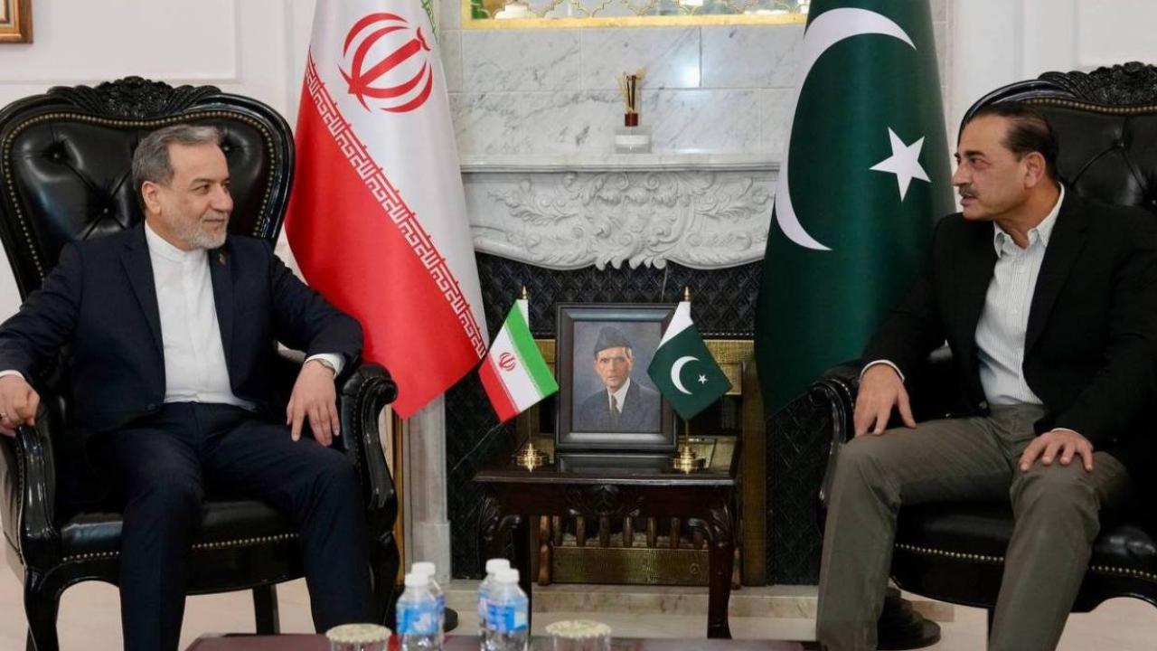İran Dışişleri Bakanı Arakçi, Pakistan Genelkurmay Başkanı Munir ile görüştü