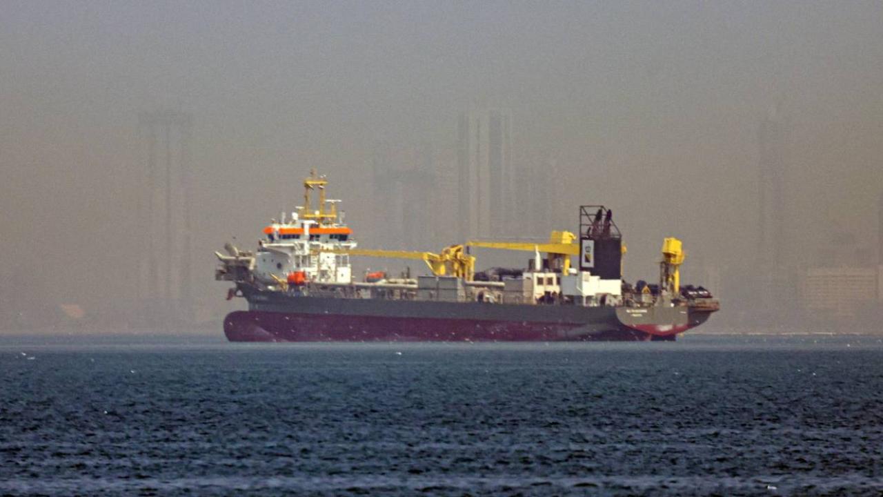 İran: "(Hürmüz Boğazı’nda) Askeri gemilerin geçişi hala yasak"