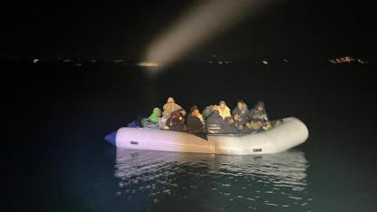 İzmir’de 9’u çocuk 25 düzensiz göçmen yakalandı