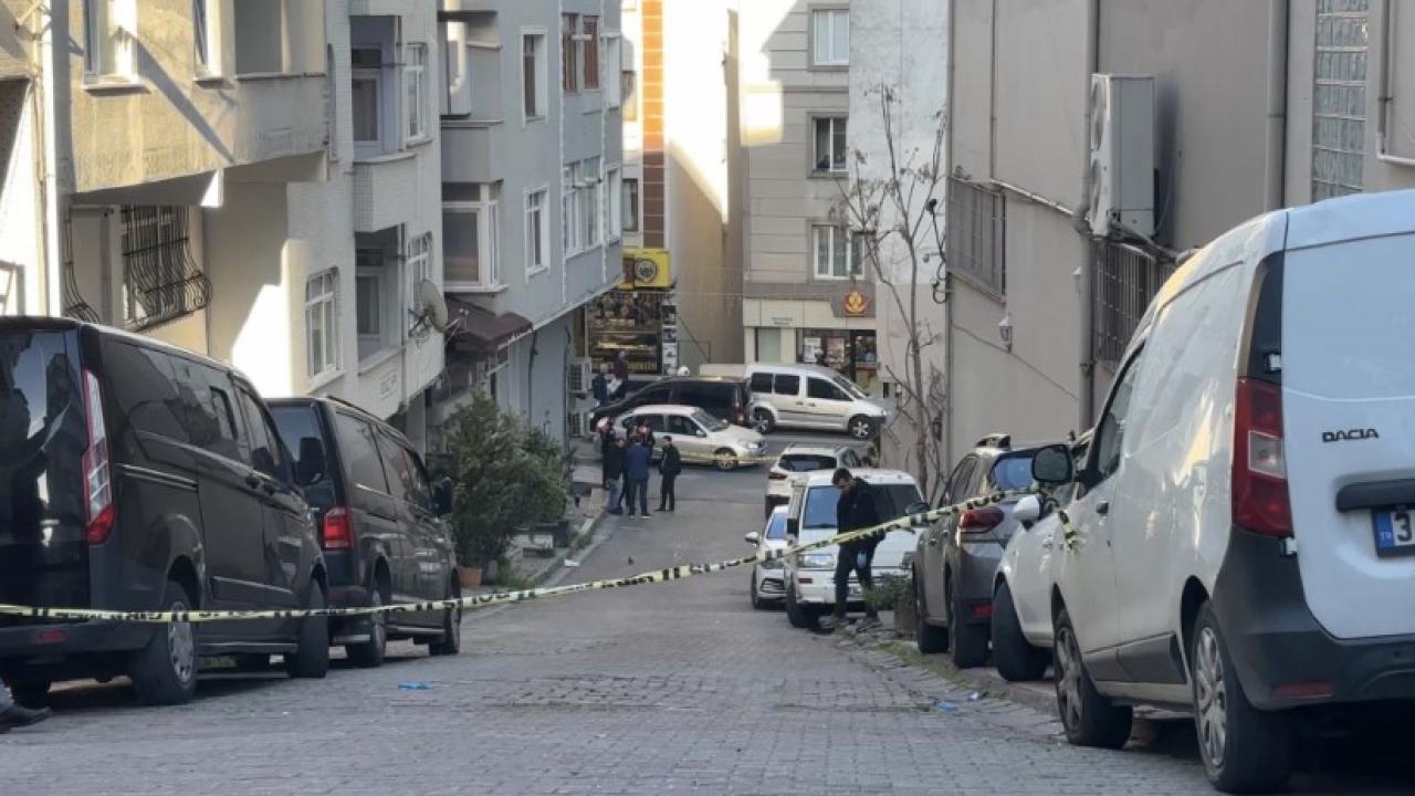 Kağıthane’de polis kendine saldıran gençler kaçınca havaya uyarı ateşi açtı