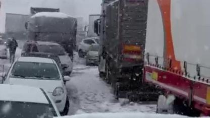 Kar yağışı ulaşımı da olumsuz olarak etkiledi