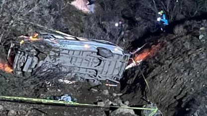 Malatya’da işçi servisi devrildi: 2 ölü, 10 yaralı