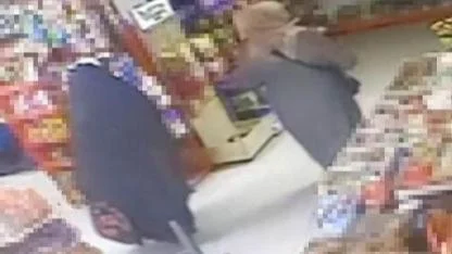 Marketten hırsızlık güvenlik kamerasına yansıdı