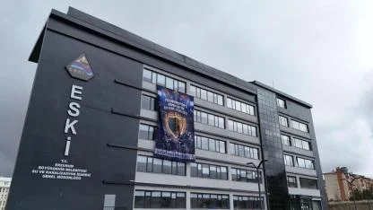 MAVİ-BEYAZ BAYRAKLAR ESKİ İLE DALGALANDI