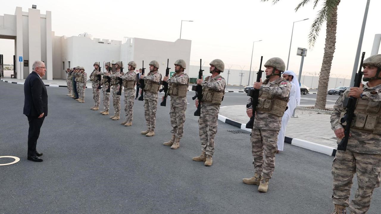 Milli Savunma Bakanı Güler Katar’da