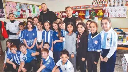 Mustafa Yumlu ve Sefa Akgün çocukların çağrısını cevapsız bırakmadı