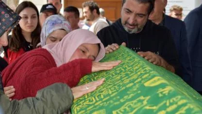 Okul saldırısında ölenler son yolculuğuna uğurlandı