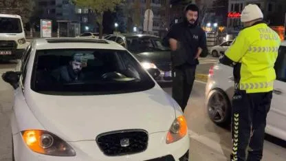 Ön plakası takılı olmayan araç sürücüsüne 4 bin lira ceza