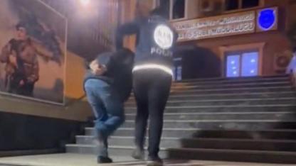 Sosyal medyada polis yeleği giyerek yayın yapan şahıs gözaltına alındı