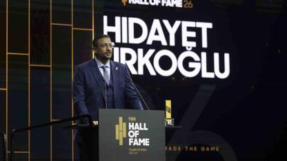 TBF Başkanı Hidayet Türkoğlu, FIBA Hall of Fame 2026 ödülünü aldı