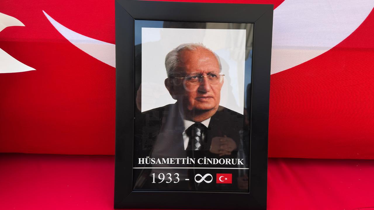 TBMM Eski Başkanı Hüsamettin Cindoruk son yolculuğuna uğurlandı
