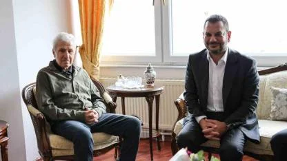 Trabzonspor eski başkanı Atay Aktuğ hayatını kaybetti