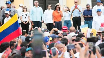 Venezuelalılar ABD yaptırımlarının kaldırılması için yürüyüş başlattı