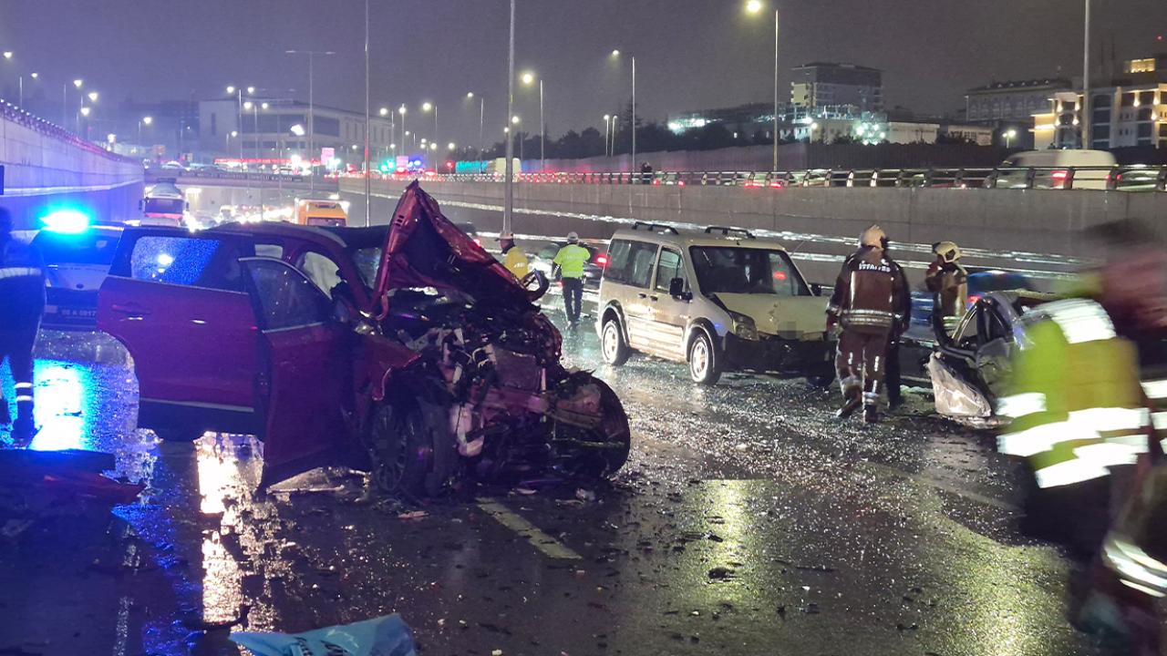Ankara’da zincirleme kaza: 3’ü ağır 8 yaralı
