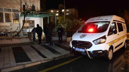 Babasını bıçakladı, arkasına bile bakmadan kaçtı