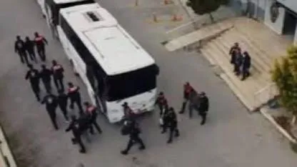 Dolandırıcılık şebekesine 13 ilde dev operasyon: 149 gözaltı