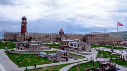 Zirve yarışında Erzurum rüzgarı