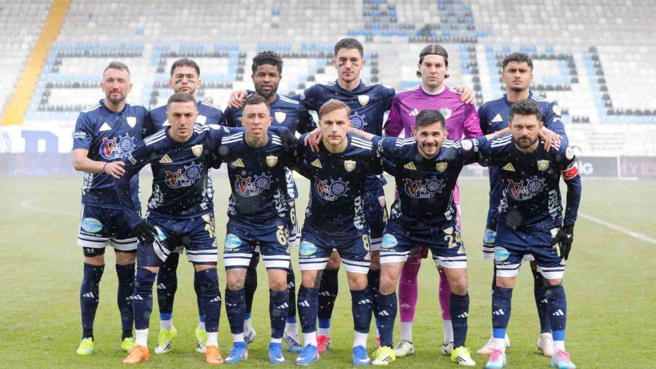Erzurumspor FK’da 16 futbolcunun sözleşmesi sona eriyor