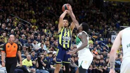 Fenerbahçe seride 2-0 öne geçti