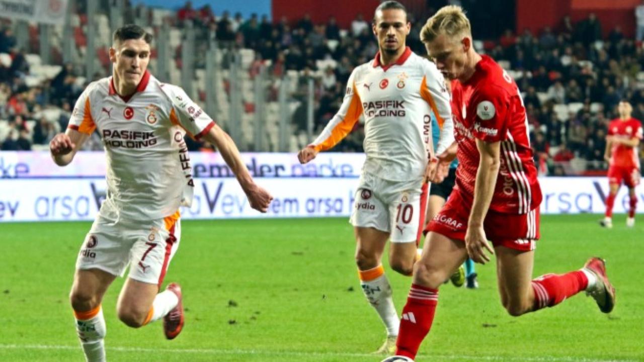 Galatasaray taraftarı önünde şampiyonluğunu ilan etmek istiyor