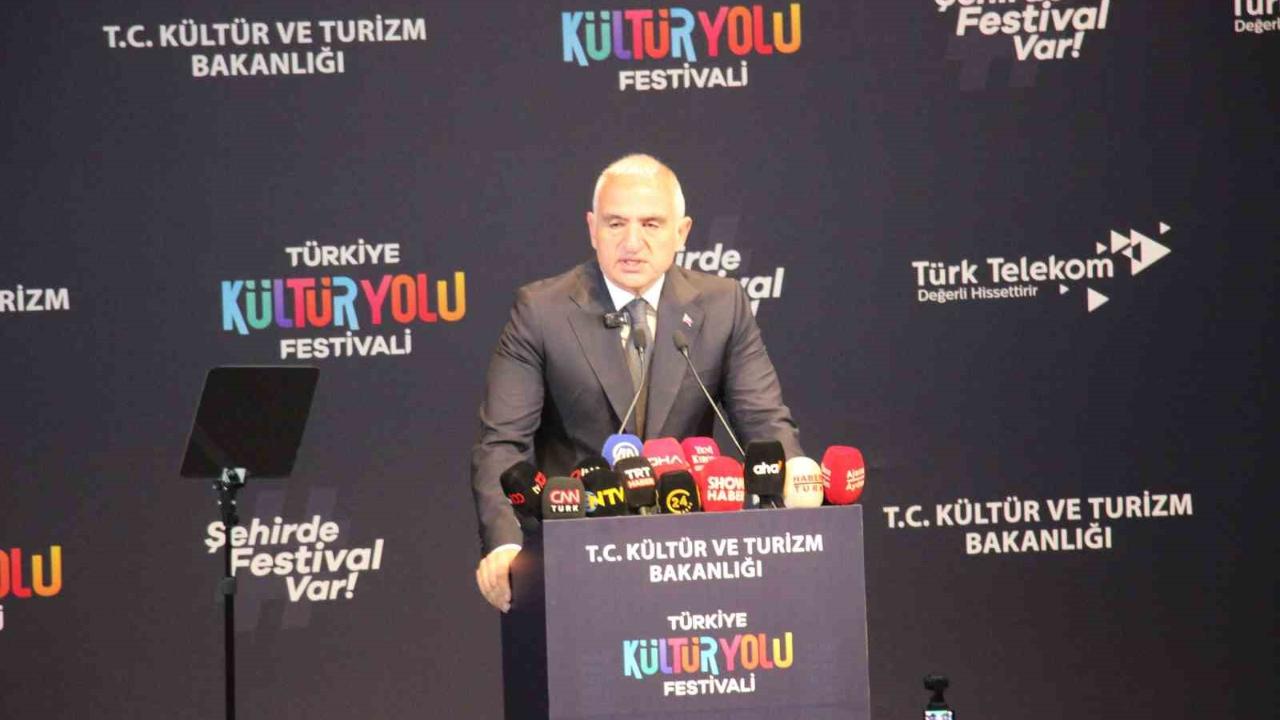 Kültür ve Turizm Bakanı Ersoy: "Festivalimiz 26 şehri kapsayan büyüklüğe ulaşmıştır"