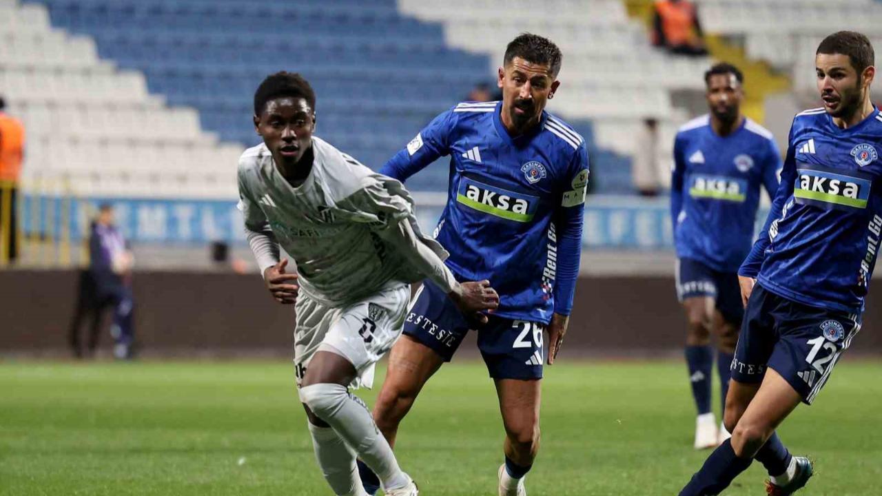 Trendyol Süper Lig: Kasımpaşa: 1 - Kocaelispor: 1