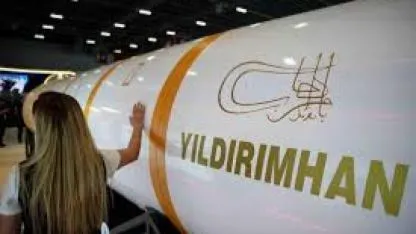 Türkiye’nin bugüne kadar ürettiği en büyük füzesi YILDIRIMHAN ilk kez sergilendi